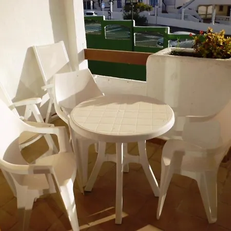 Ona Beverly Hills Aparthotel