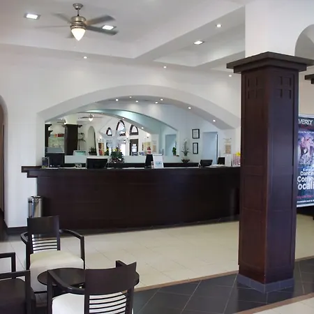 Beverly Hills - Excel & Lägenhetshotell Los Cristianos (Tenerife)
